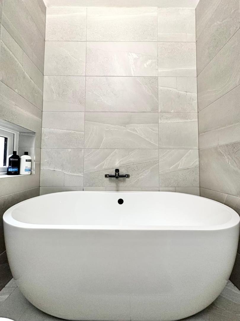 Luxury Duplex City Centre Apartment Leeds  Bagian luar foto