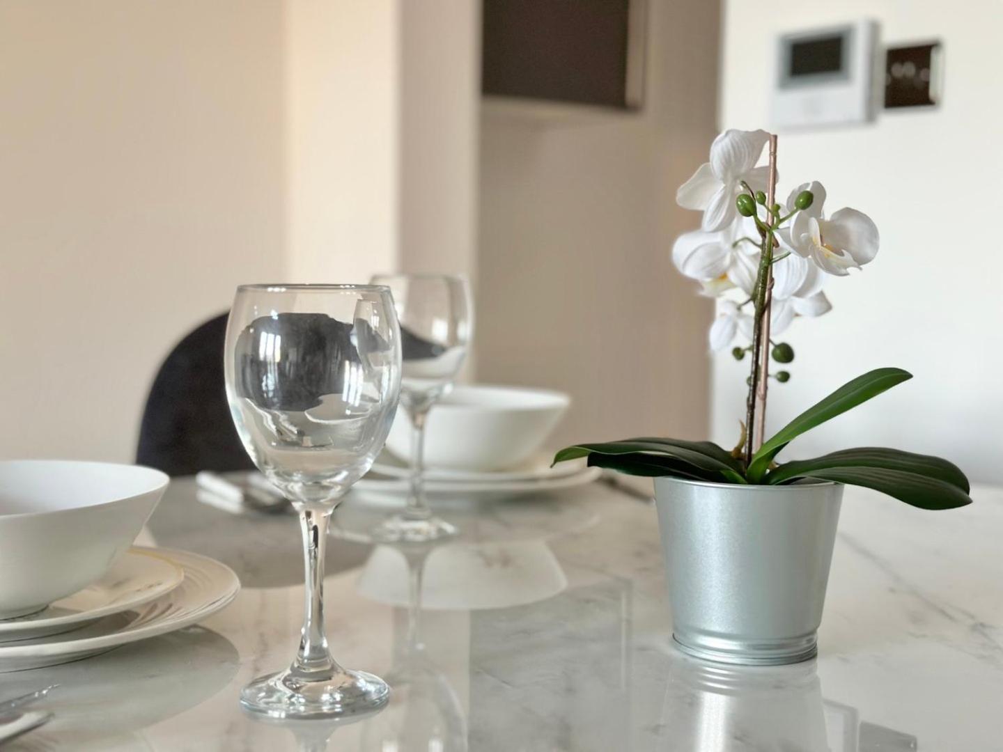 Luxury Duplex City Centre Apartment Leeds  Bagian luar foto