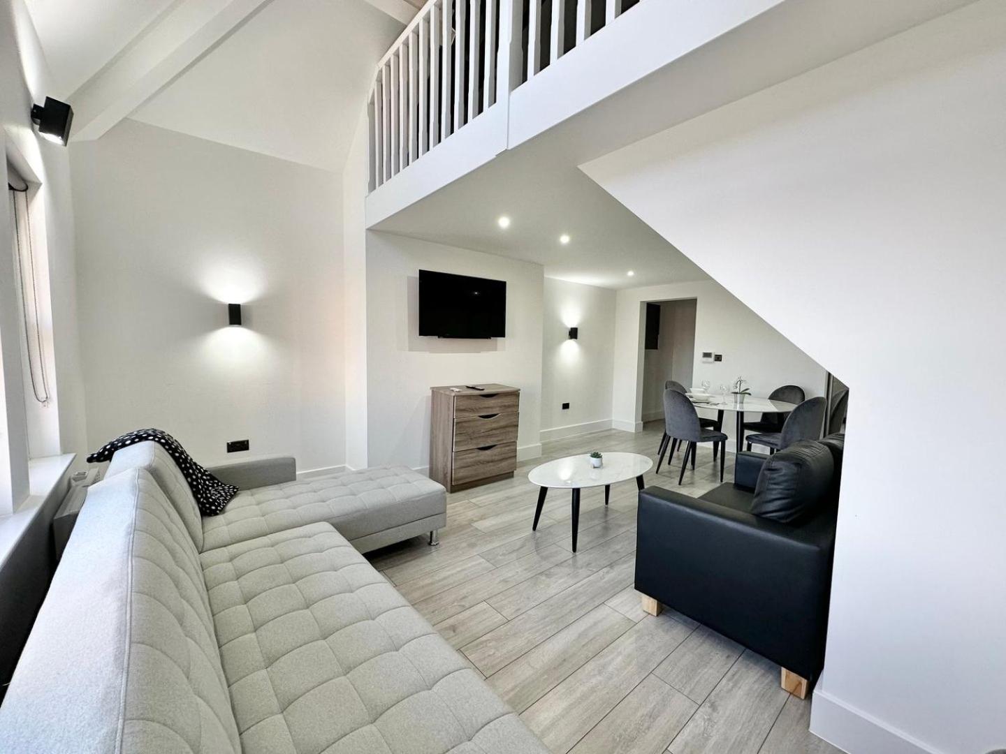 Luxury Duplex City Centre Apartment Leeds  Bagian luar foto